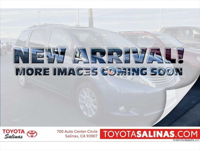 2015 toyota sienna limited