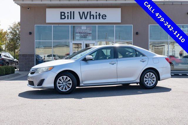 2012 toyota camry le