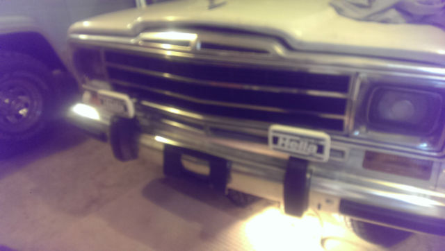 1989 jeep grand wagoneer-rebuilt engine/transmission&underneath complete!!!!