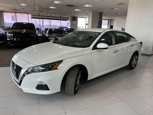 2022 nissan altima 2.5 s 4dr front-wheel drive sedan in springfield, illinois