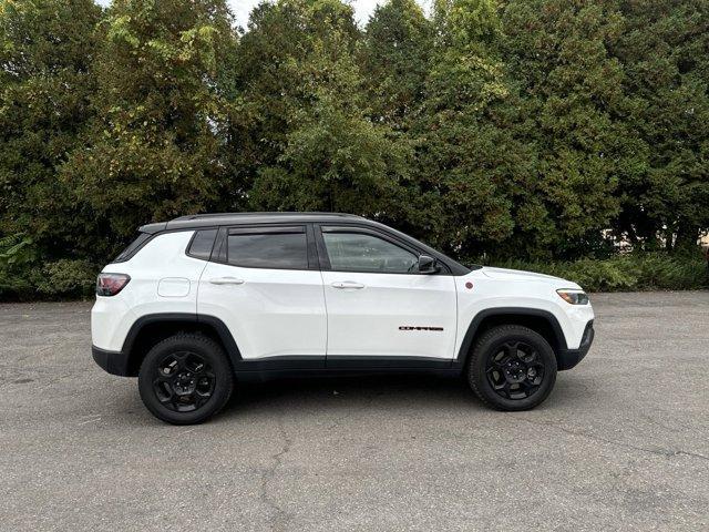 2023 jeep compass trailhawk