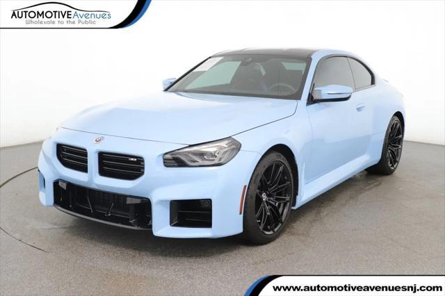 2023 bmw m2 coupe w/ m carbon roof, hud live cockpit pro & lighting package