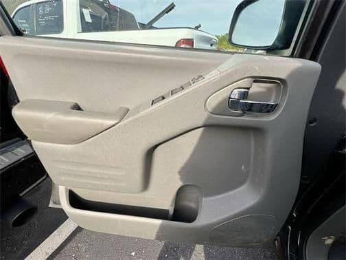 2019 nissan frontier sv in defiance, ohio