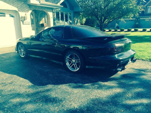 1993 trans am black, 540 hp. beautiful car needs some engine repair not running