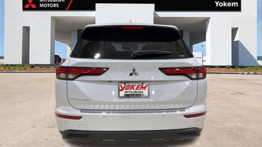 2024 Mitsubishi Outlander