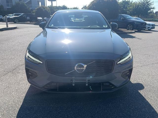 2024 volvo s60 b5 plus dark