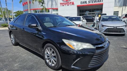 2016 toyota camry hybrid xle