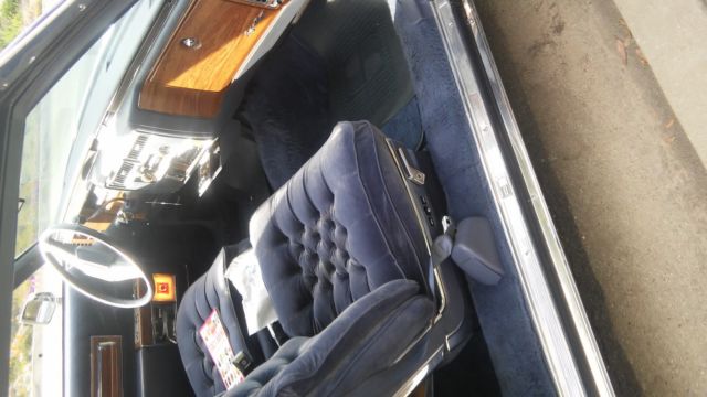 1983 2dr cadillac fleetwood brougham de'elegance