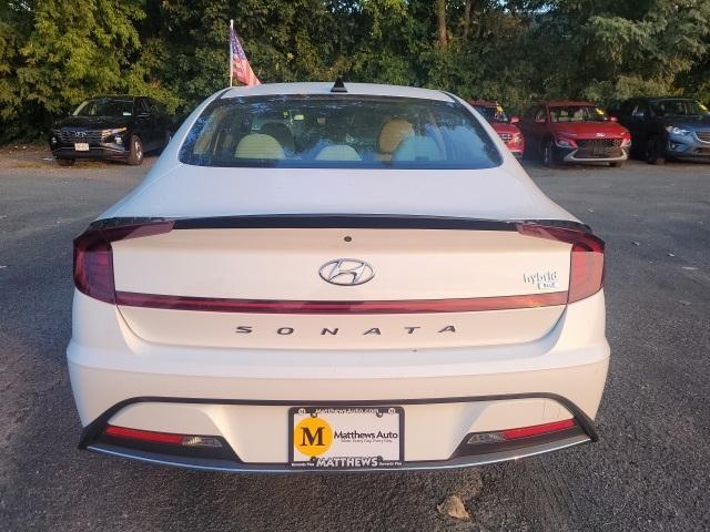 2022 hyundai sonata hybrid blue