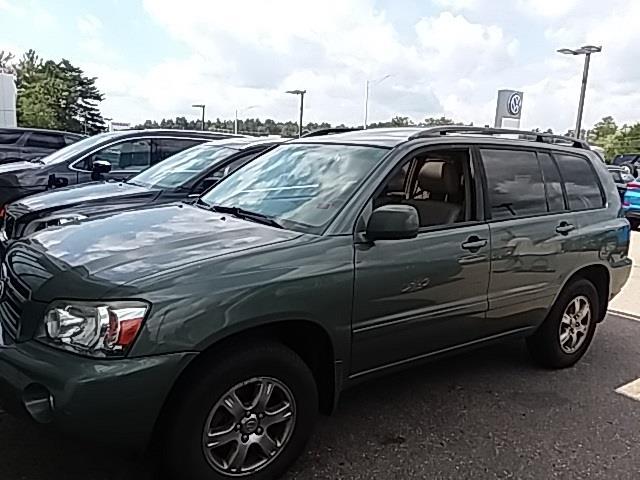 2007 toyota highlander base awd 4dr suv v6 w/3rd row for sale in northfield, new hampshire