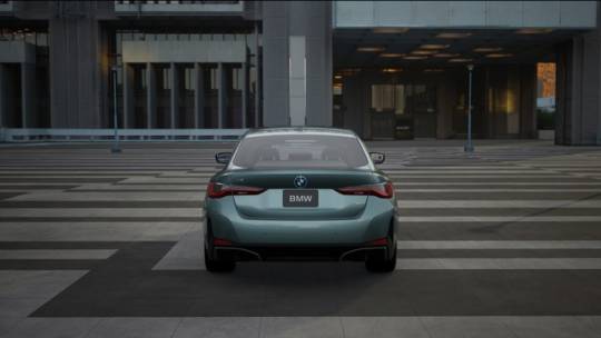 2025 BMW i4