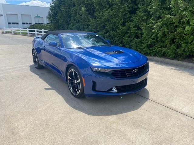 2023 chevrolet camaro rwd convertible lt1