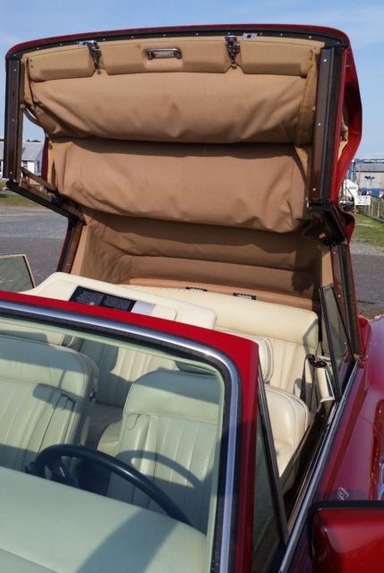 1985 rolls royce corniche red