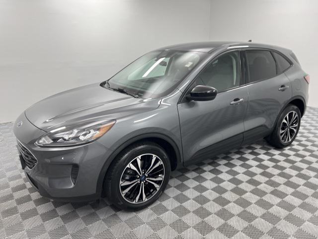 2022 ford escape se