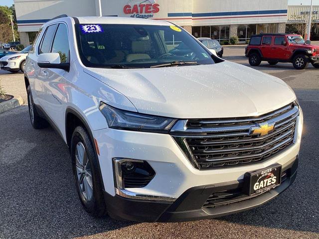 2023 chevrolet traverse lt cloth