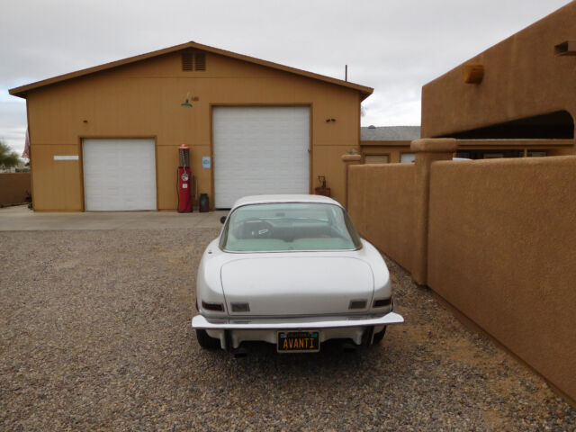 studebaker avanti 1963