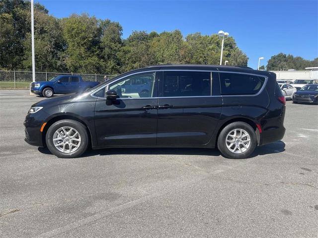 2022 chrysler pacifica touring-l