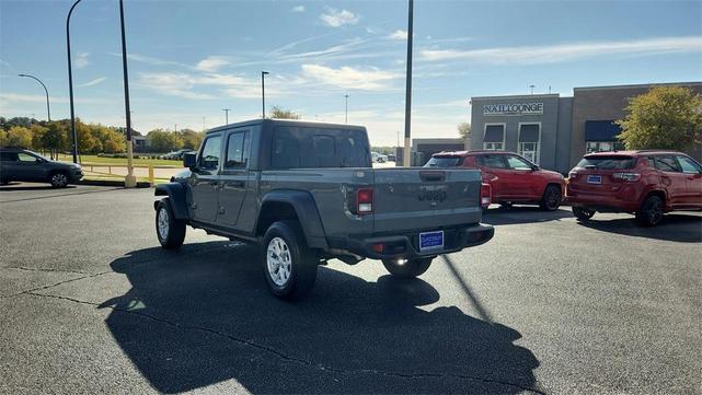2023 jeep gladiator sport