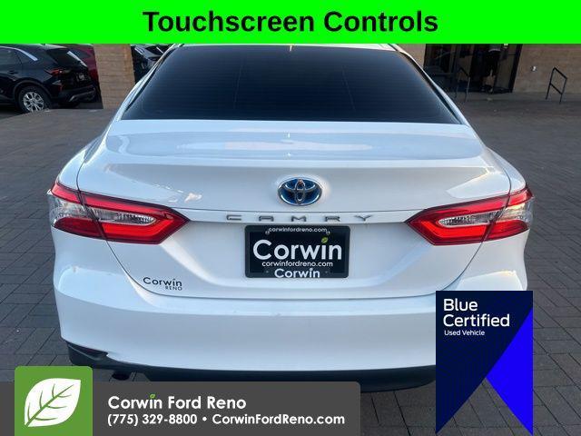2020 toyota camry le