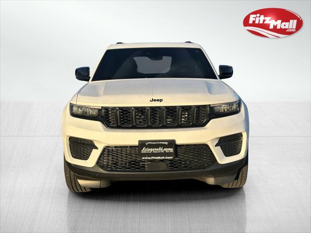 2022 jeep grand cherokee altitude