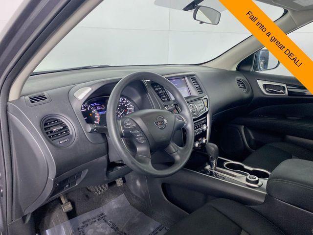 2017 nissan pathfinder s