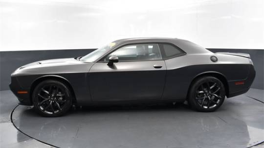 2022 Dodge Challenger sxt