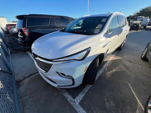 2022 buick enclave premium