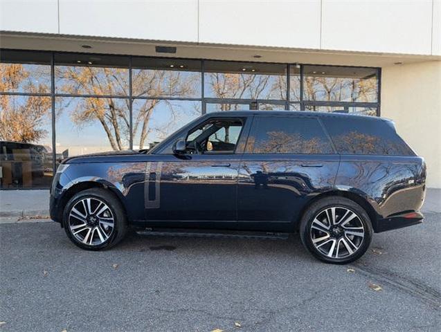 2023 land rover range rover p530 se