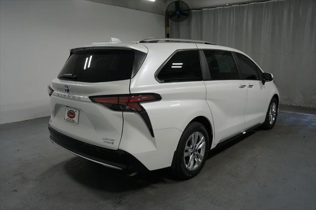 2023 toyota sienna limited 7-passenger
