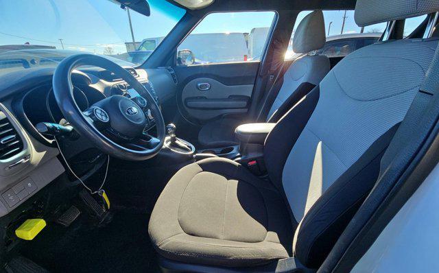2019 kia soul base