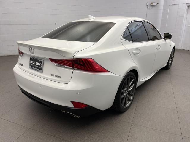 2018 lexus is 300 base
