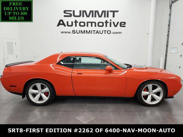 2008 dodge challenger srt8