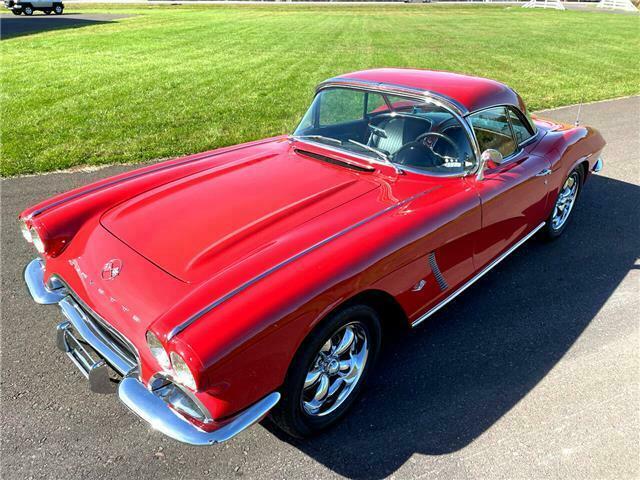 1962 chevrolet corvette convertible manual