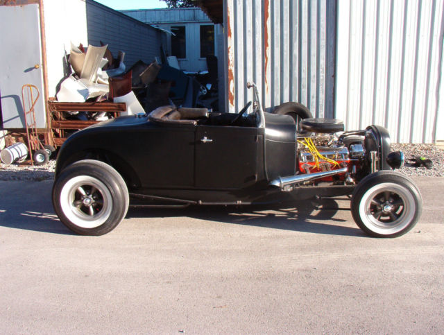 #1848) 28 1928 ford roadster, sm block chevy, 700r4 o.d. trans excellent cond
