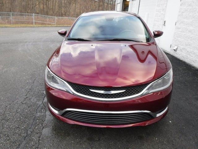 used 2015 chrysler 200 limited greensburg, pa 15601 for sale in greensburg, pennsylvania