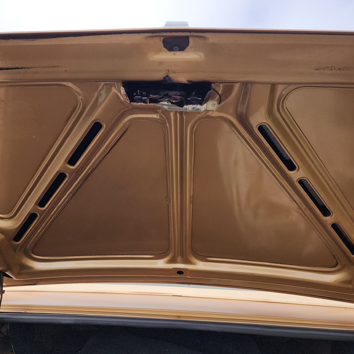 1977 oldsmobile regency coupe 2-door 6.6l air conditioning se