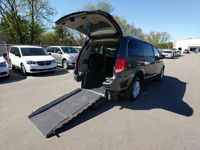 2016 dodge grand caravan in jordan, minnesota