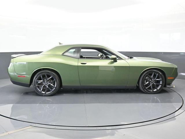2022 dodge challenger gt