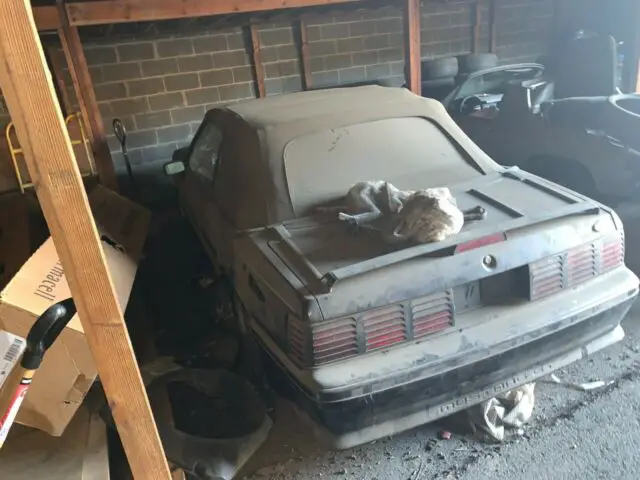 1992 ford mustang gt convertible - no title - not running - no keys