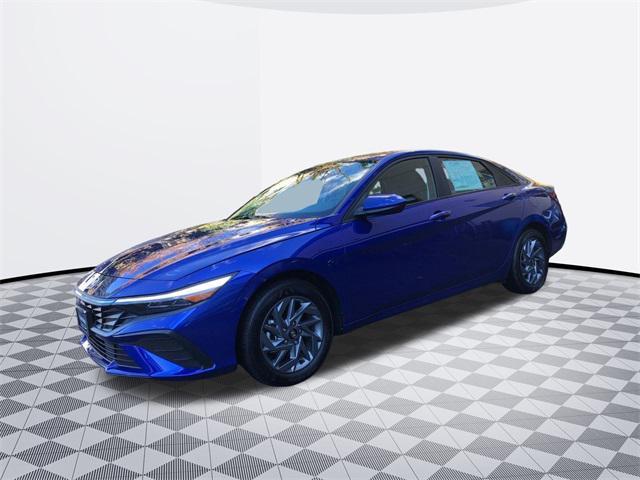 2024 hyundai elantra hev blue