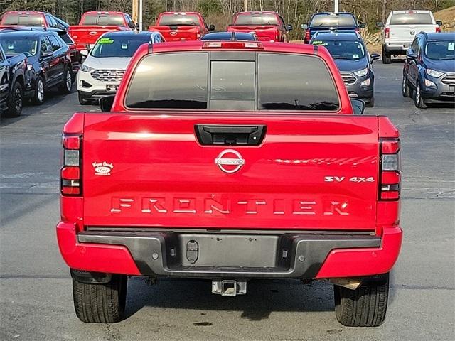 2022 nissan frontier sv