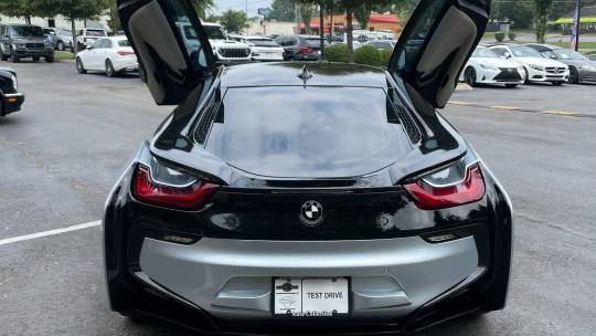 2016 BMW i8 giga world