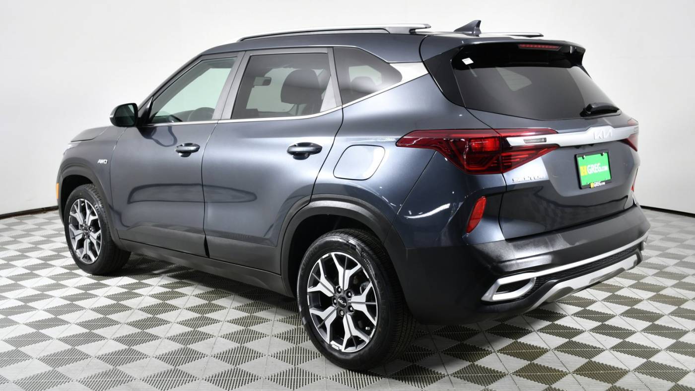 2022 kia seltos ex