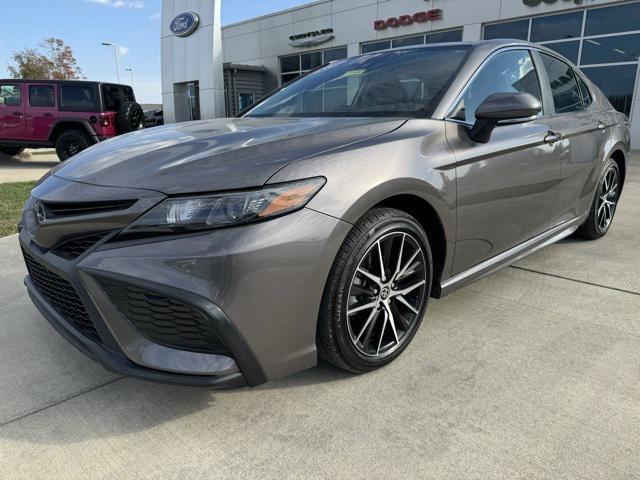 2024 toyota camry se