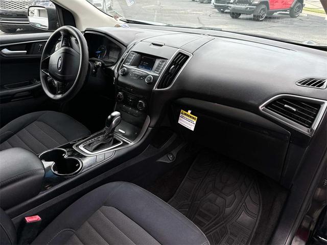 2016 ford edge se
