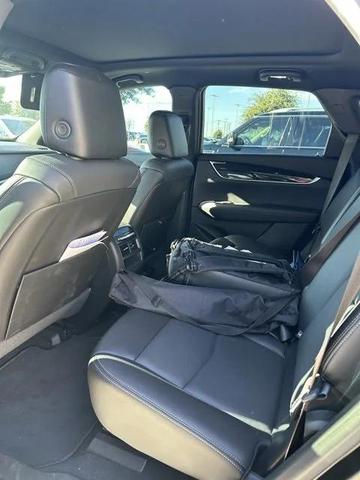 2022 cadillac xt5 premium luxury