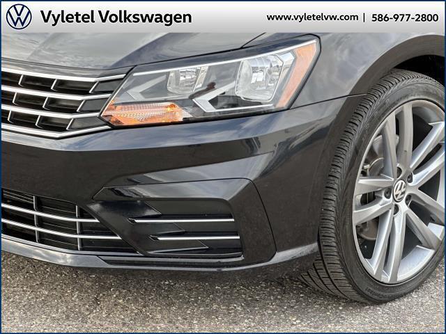 2018 volkswagen passat 2.0t r-line