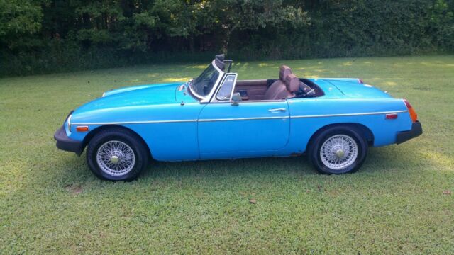 mgb wire wheels - newer tires - fully serviced - hard top - rebuilt motor?