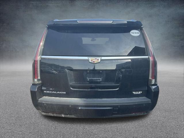2017 cadillac escalade base