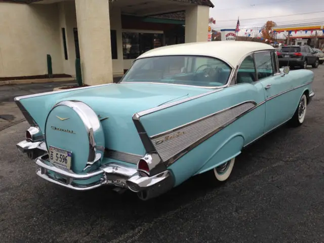 1957 chevrolet bel air modern features!